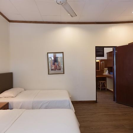 Tuna Bay Island Resort Kampong Pasir Hantu Eksteriør billede