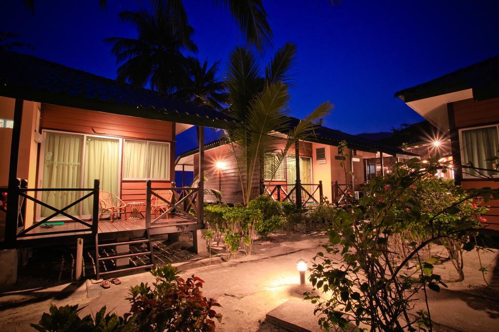 Tuna Bay Island Resort Kampong Pasir Hantu Eksteriør billede