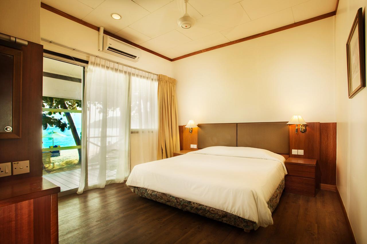 Tuna Bay Island Resort Kampong Pasir Hantu Eksteriør billede